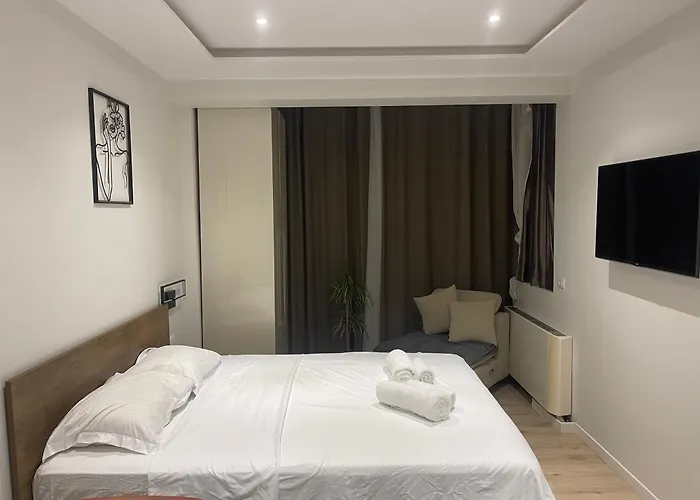 公寓 Sol Heart Of Blloku 地拉那